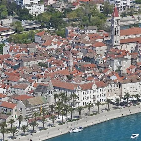 Πανσιόν Magnolia