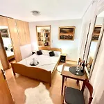 Magnolia 3* Τρογκίρ