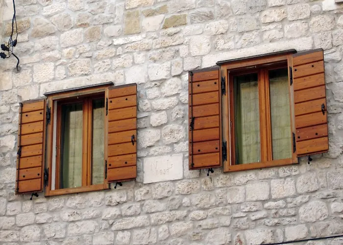 Πανσιόν Magnolia Τρογκίρ